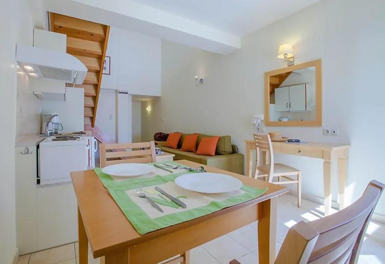 تولو Stella'S Apartments المظهر الخارجي الصورة